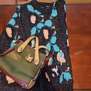 Zara  Sweater And Chinese Laundry Olive Green Textured Handbag
